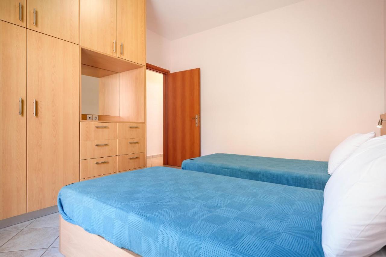 Niko'S Central Skala Apartments ภายนอก รูปภาพ